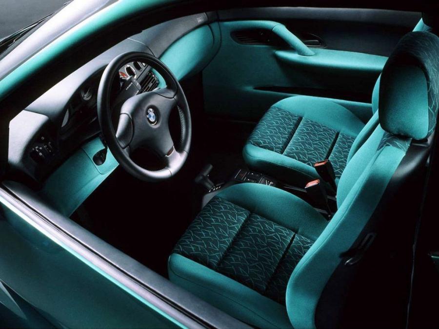 Интерьер BMW Z11 Concept 1991 года  (фото 6 из 6)
